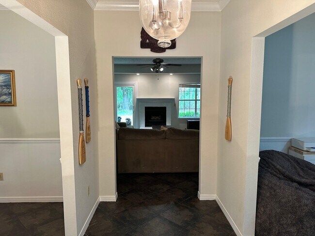 Foto del edificio - 1670 Parkside Cir