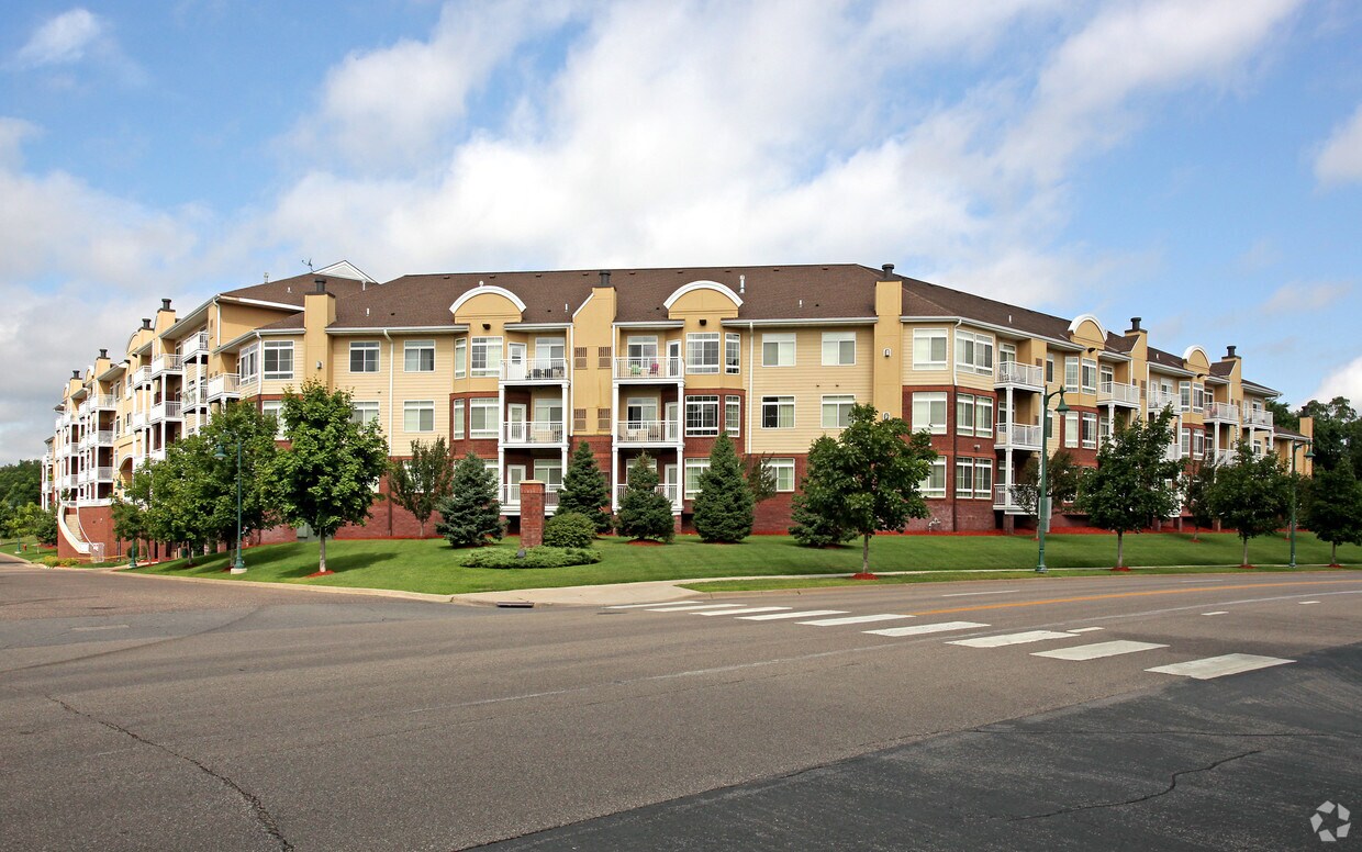 Main Street Village Apartments New Brighton, MN