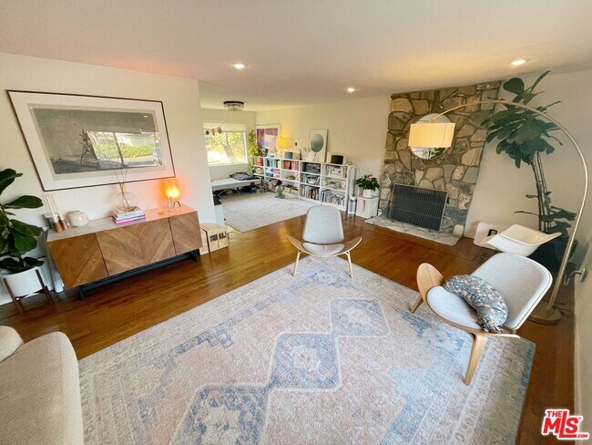 Foto del edificio - 3839 Pirate Dr