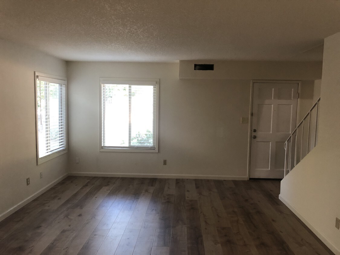 3963 La Honda Way, Carmichael, CA 95608 Townhome Rentals in