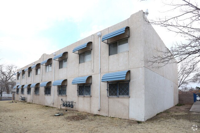 Building Photo - 1215-1223 Coal Ave SW