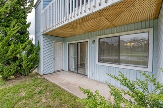 Building Photo - 39 Roberts Rd