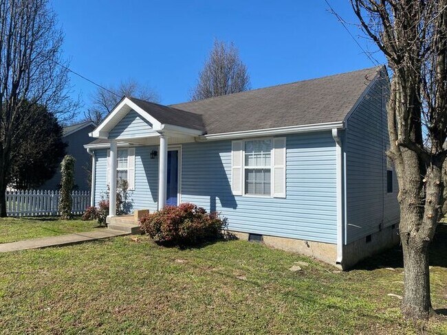 Building Photo - Renovated 3 Bedroom House in West Nash - T...
