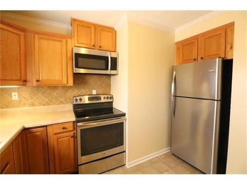 Building Photo - 7625 Rainbow Dr