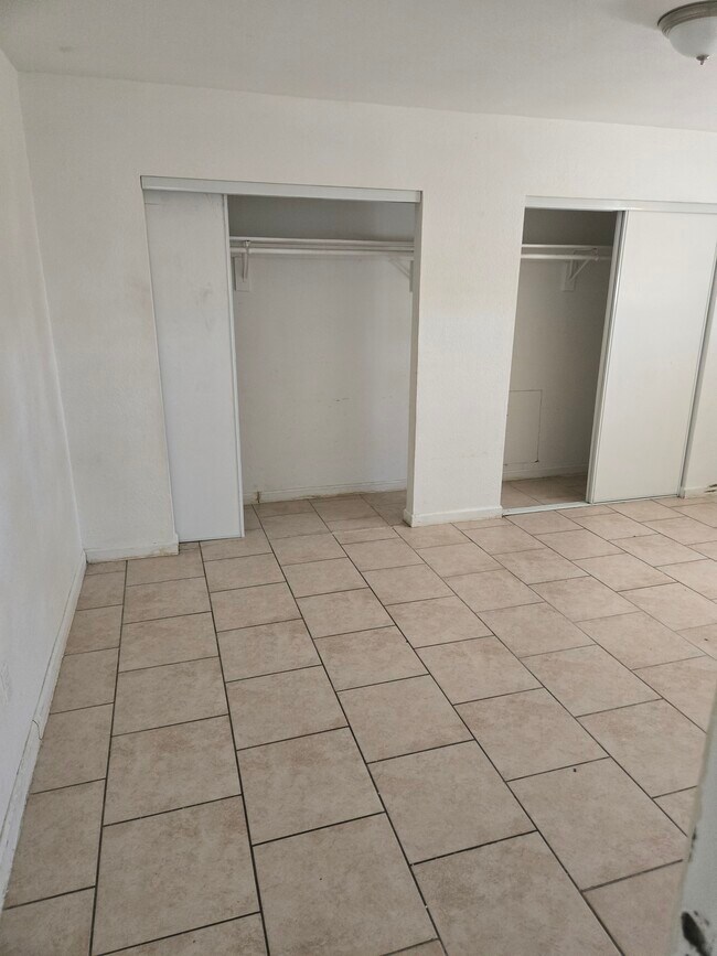 Foto del edificio - 1300 N 22nd St