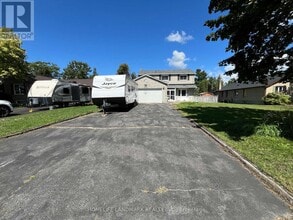 Building Photo - 88 Oriole Dr