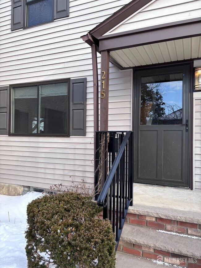 Foto del edificio - 215 Rose St