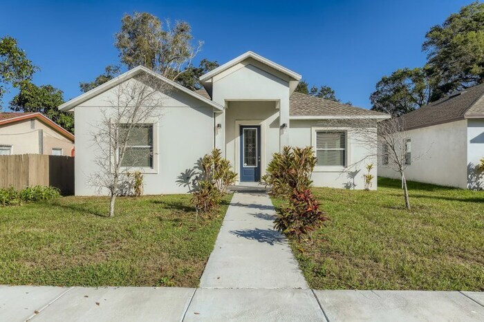 Primary Photo - 7977 49Th Avenue N, St Petersburg, FL, 33709