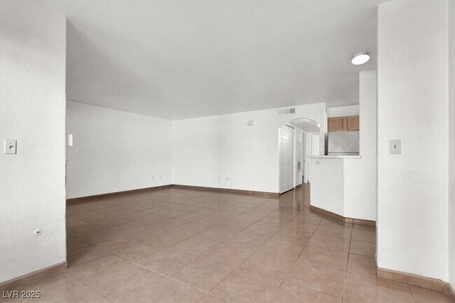 Foto del edificio - 4404 W Lake Mead Blvd