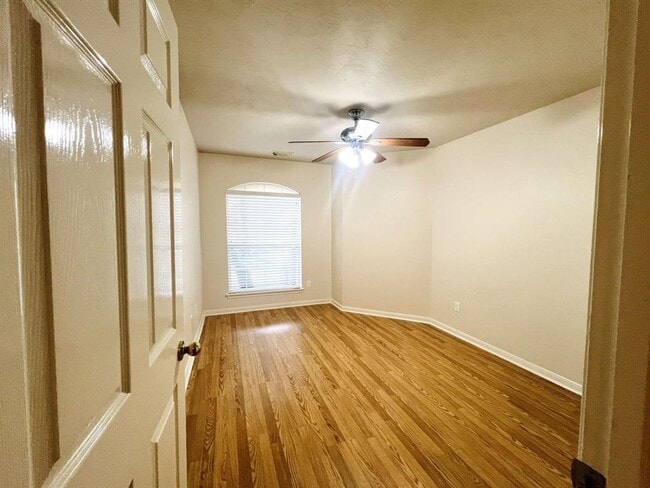 Building Photo - 8426 Kirkbrook Dr
