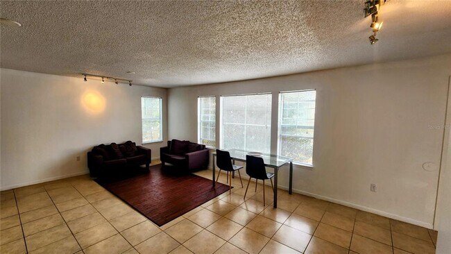 Foto del edificio - 2601 SW Archer Rd