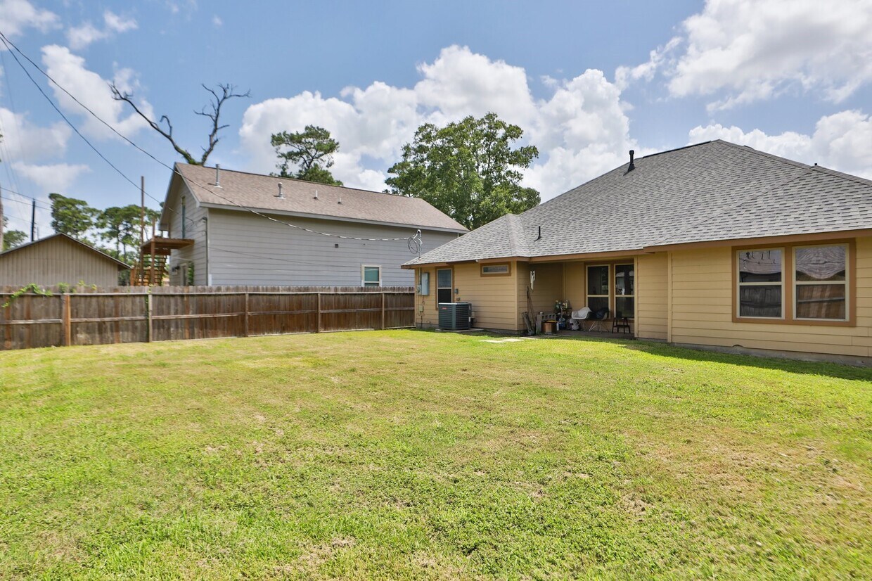 Foto del edificio - 6615 Goldspier St