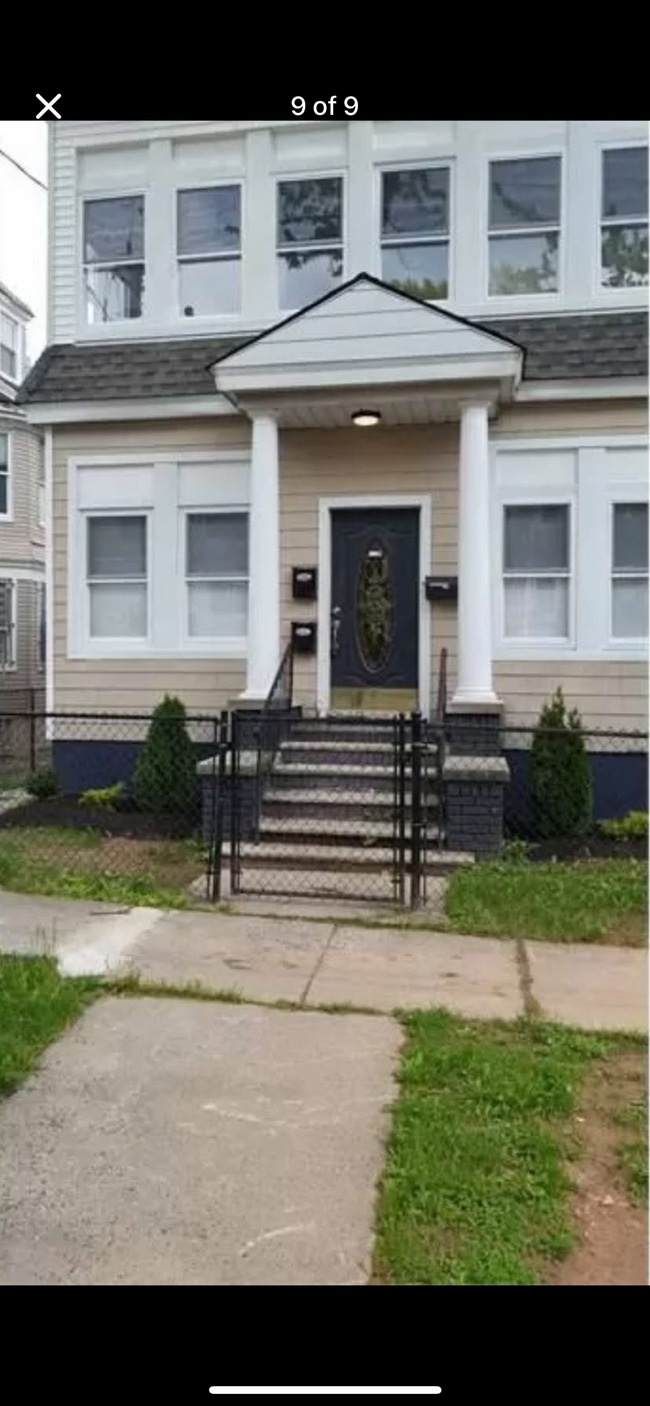 Building Photo - 62 Farley Ave