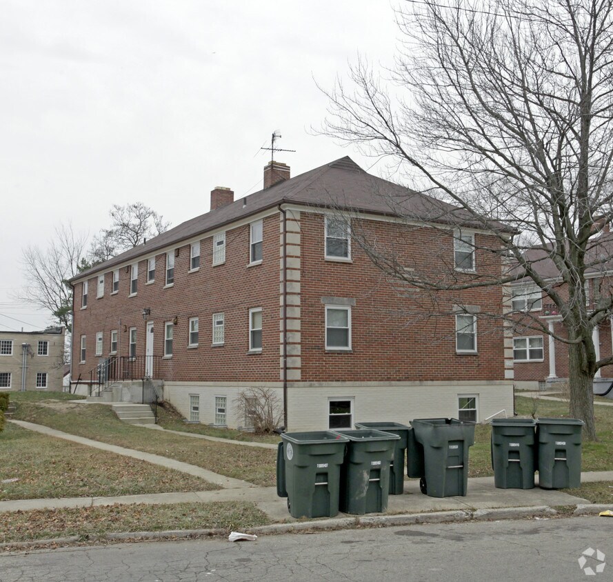 Building Photo - 2250 Rugby Rd