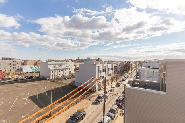 Foto del edificio - 3 br, 3 bath Duplex - 1906 E York St Unit 2