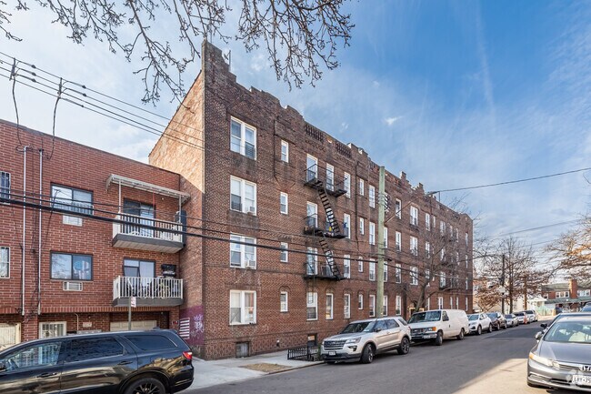 Building Photo - 101-12 46th Ave