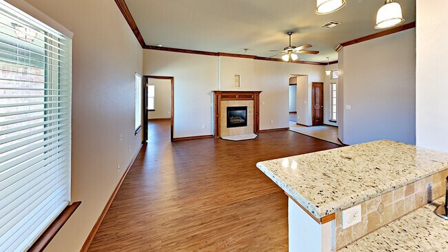 Foto del edificio - Wonderful 3 Bedroom 2 Bath Home In Norman!