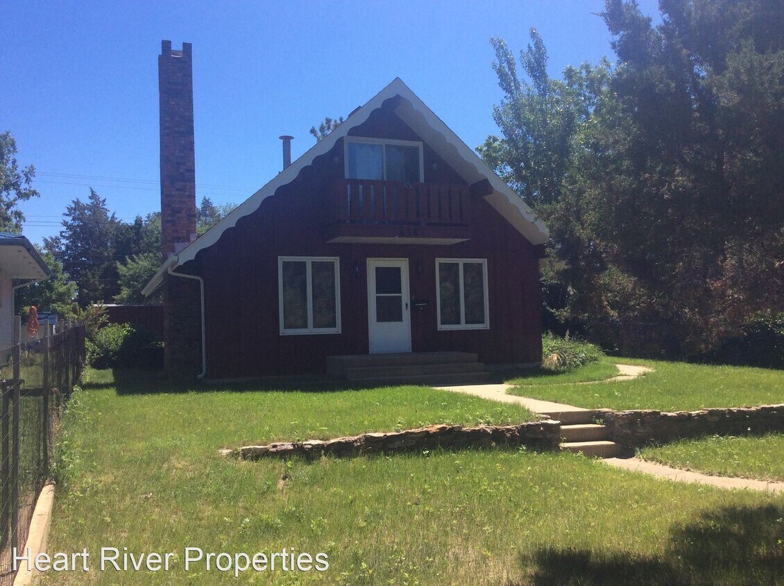 638 2nd Ave E, Dickinson, ND 58601 House Rental in Dickinson, ND