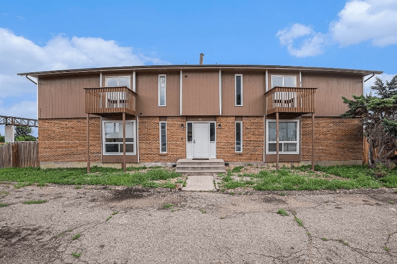 Primary Photo - 4215 Loomis Ave