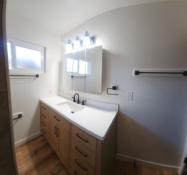 Building Photo - 1050 Santa Ynez Ave