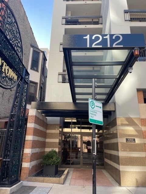 Primary Photo - 1212 N Wells St