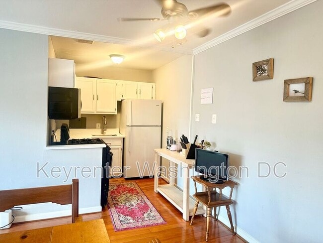 Foto del edificio - 3000 7th St NE