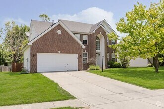 Building Photo - 13960 Royalwood Dr