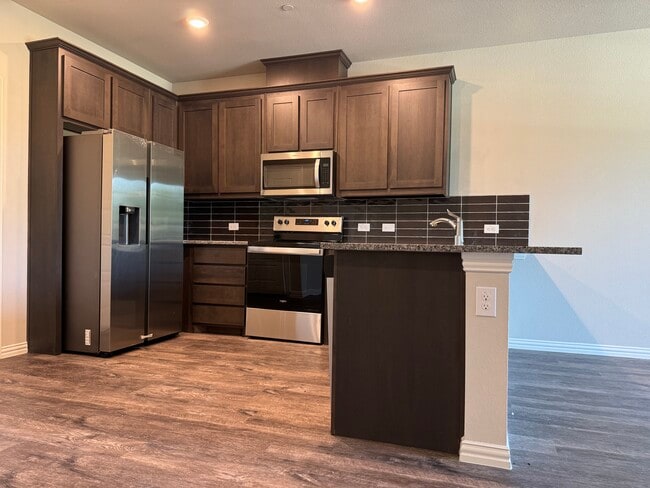 Building Photo - 3453 Solana Cir