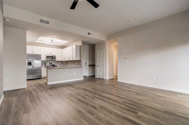 Foto del edificio - Landmark on 67th Ave