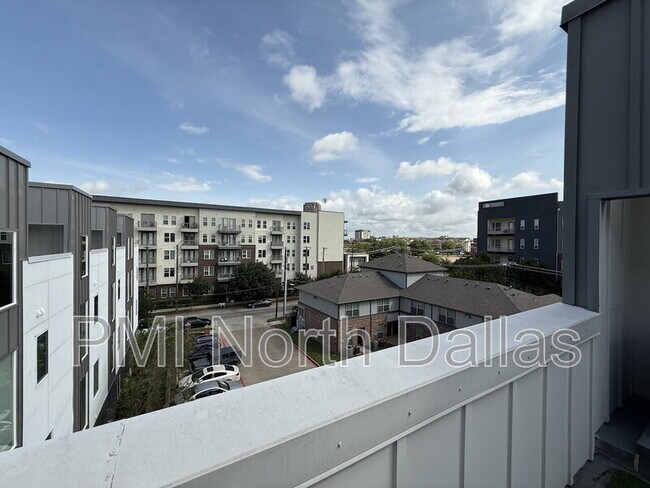 Photo - 1771 Mccoy St Townhome