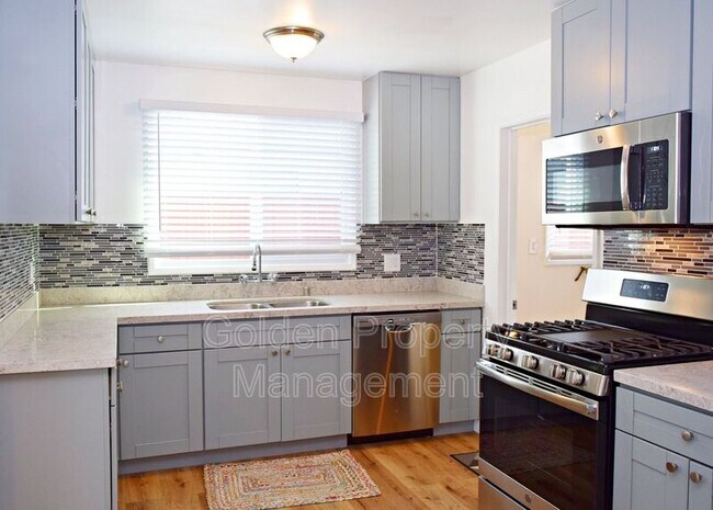Foto del edificio - 4779 Orcutt Ave