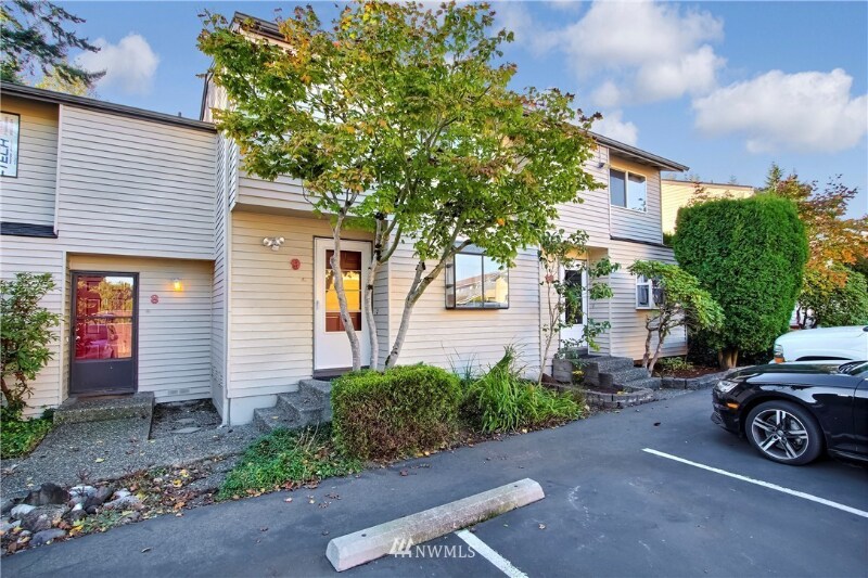 Foto principal - 120 124th St SW