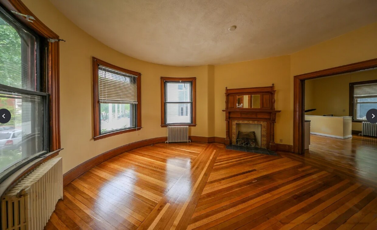 Foto principal - 22 Grand View Ave