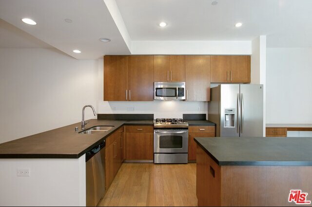 Building Photo - 6001 Carlton Way