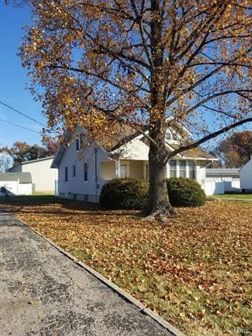 Building Photo - 13 N Service Rd