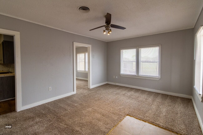 Foto del edificio - 4709 Coronado Ave