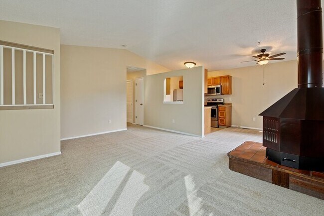 Building Photo - 4564 Excalibur Ct