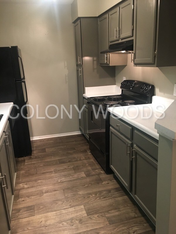 Foto del edificio - 7112 Colony Park Dr