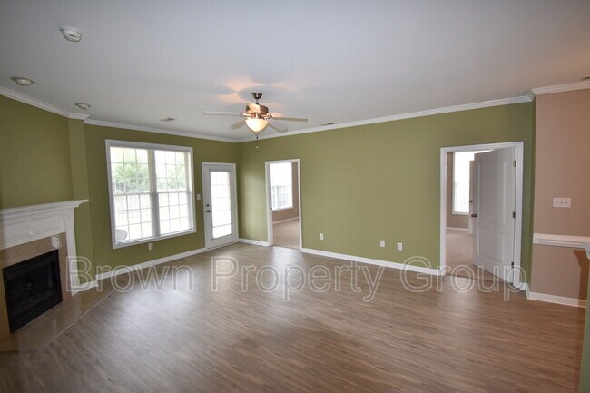 Building Photo - 1321 Kershaw Loop