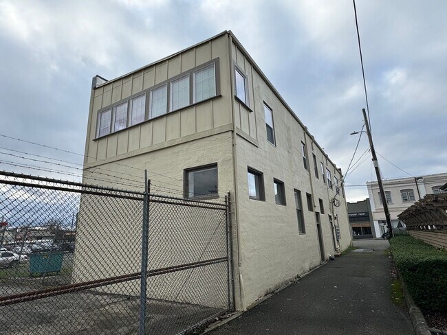 Foto del edificio - R282C