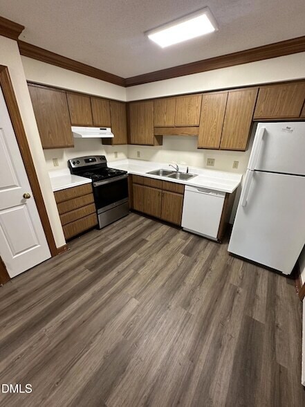 Foto del edificio - 3510 Ivy Commons Dr