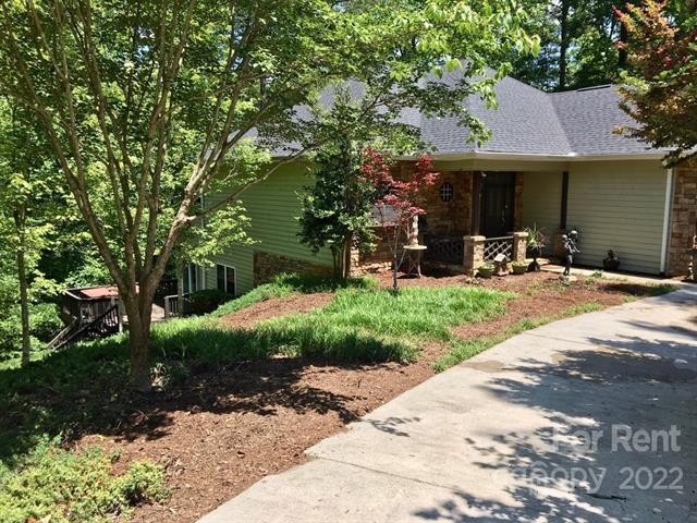 Building Photo - 107 Blackfox Way