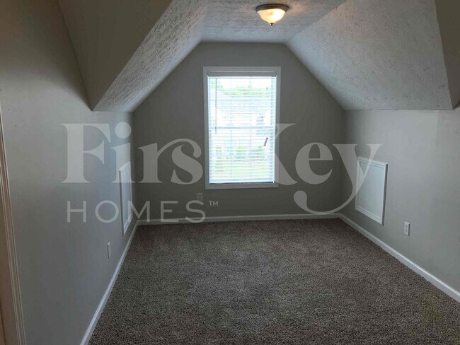 Building Photo - 7945 Weathers Ct