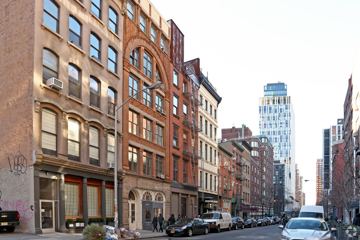 Primary Photo - 75 Warren St