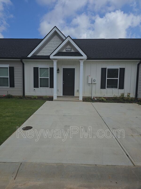 Building Photo - 5074 Samuel Rd