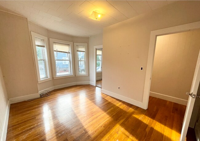 Foto del edificio - 122 Buttonwood St