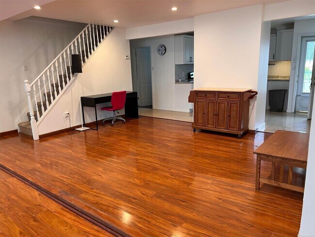 Foto del edificio - 87 Greenbelt Ln