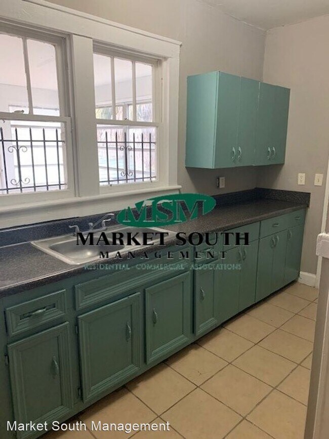 Foto del edificio - 3 br, 1 bath House - 4909 Montgomery Street