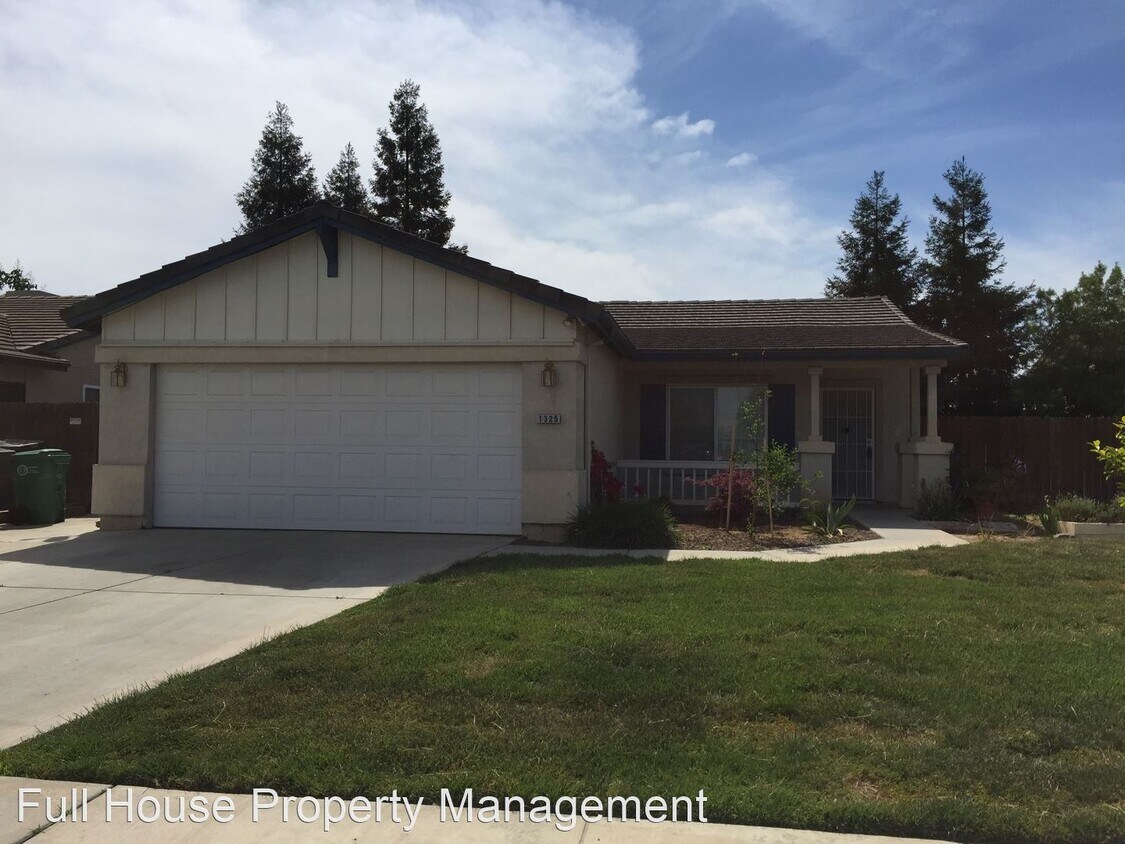 Primary Photo - 3 br, 2 bath House - 1325 N. Mathew