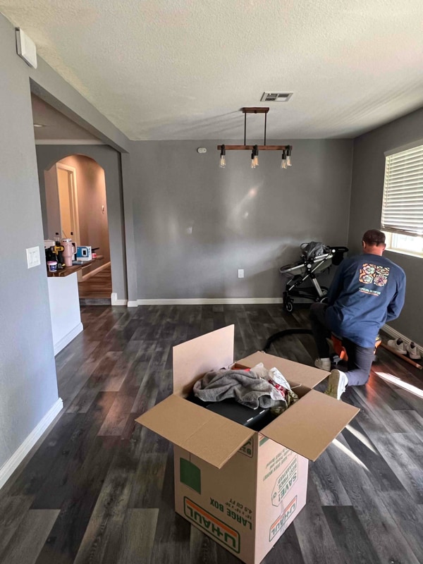 Building Photo - 606 E B St